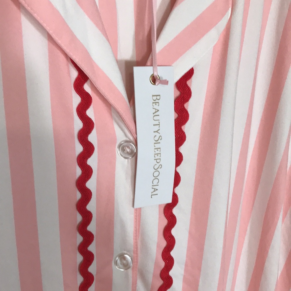 NEW Striped Pink and White Women's Pajama‎ Set - Picture 4 of 9